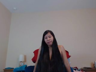 Kauniita pitkä tukkainen aasialaiset strip-tease ja hairplay: hd seksi video- a9